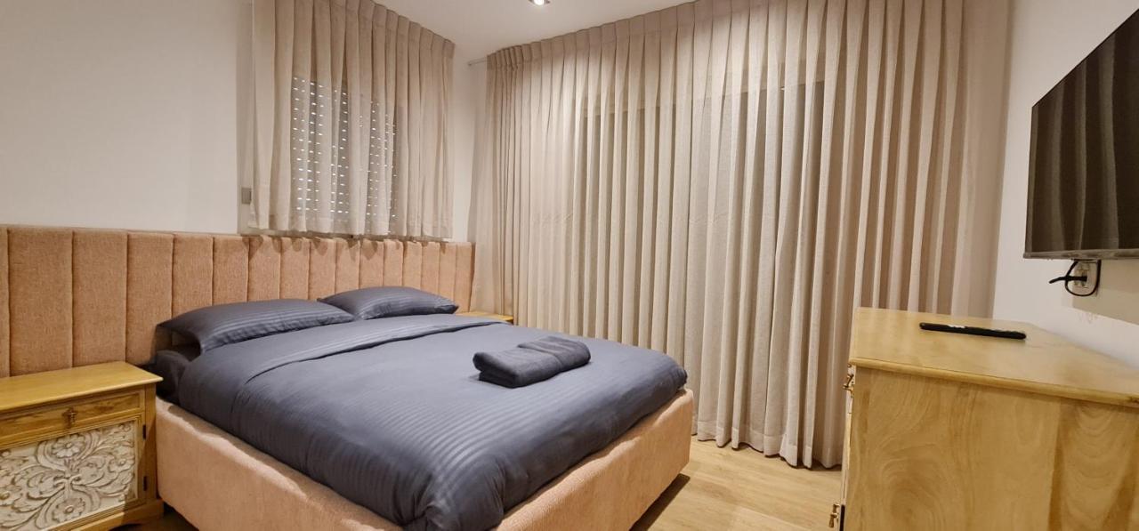 Palmore 4 Bedroom With Private Pool - By Amdar Apartment