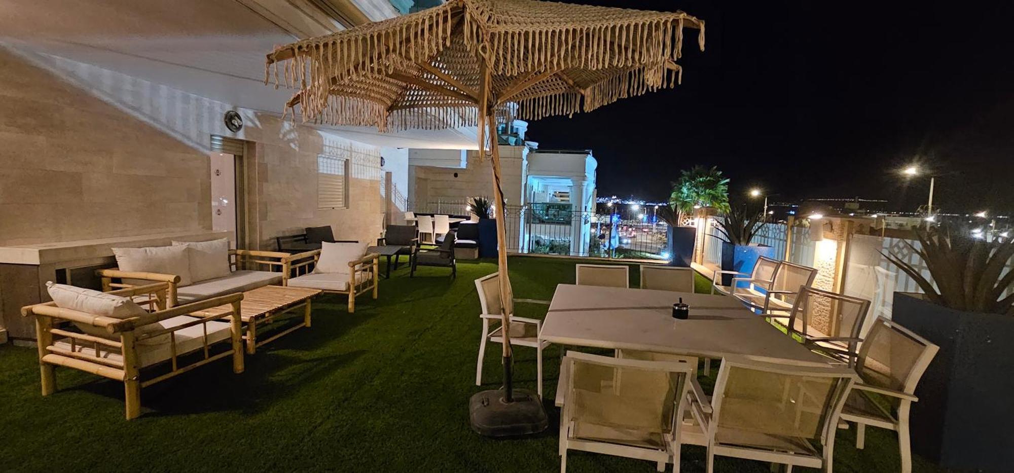 Palmore 4 Bedroom With Private Pool - By Amdar